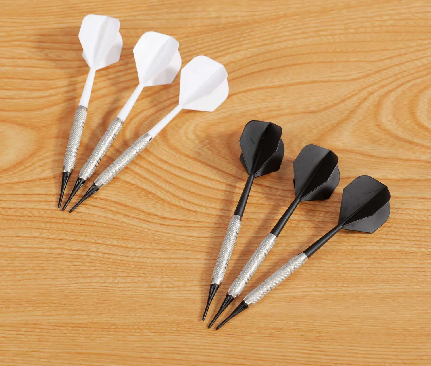 練習用ダーツ×6本付属